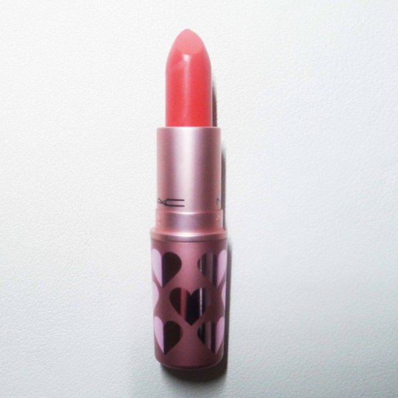 M.A.C. matte lipstick colour tropic tonic - Picture 3 of 7